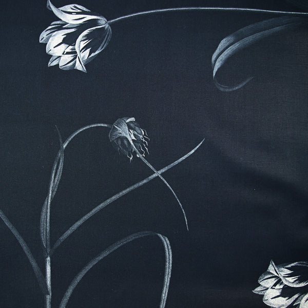 Coton imprimé tulipe fond marine