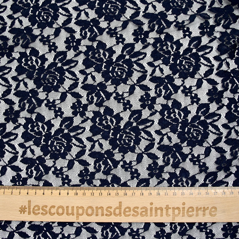 Dentelle polyester Roseraie fond marine