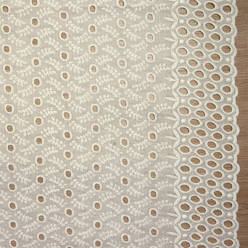 Broderie anglaise Roma blanc cassé
