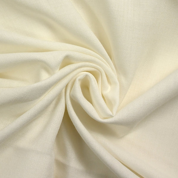 Polyester and fine broken white wool