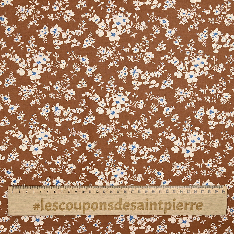 Popeline de coton imprimée abondance fleurie fond marron