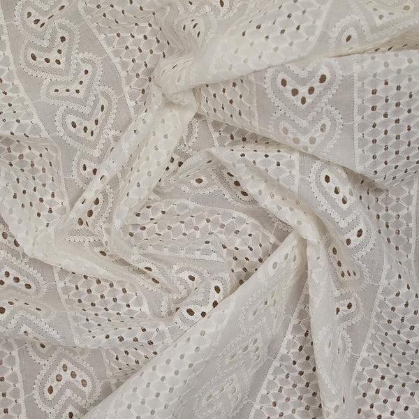 Broderie anglaise festonnée Elsa fond blanc cassé
