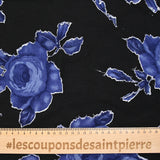 Maille ajourée à empiècements fleurs bleu fond noir