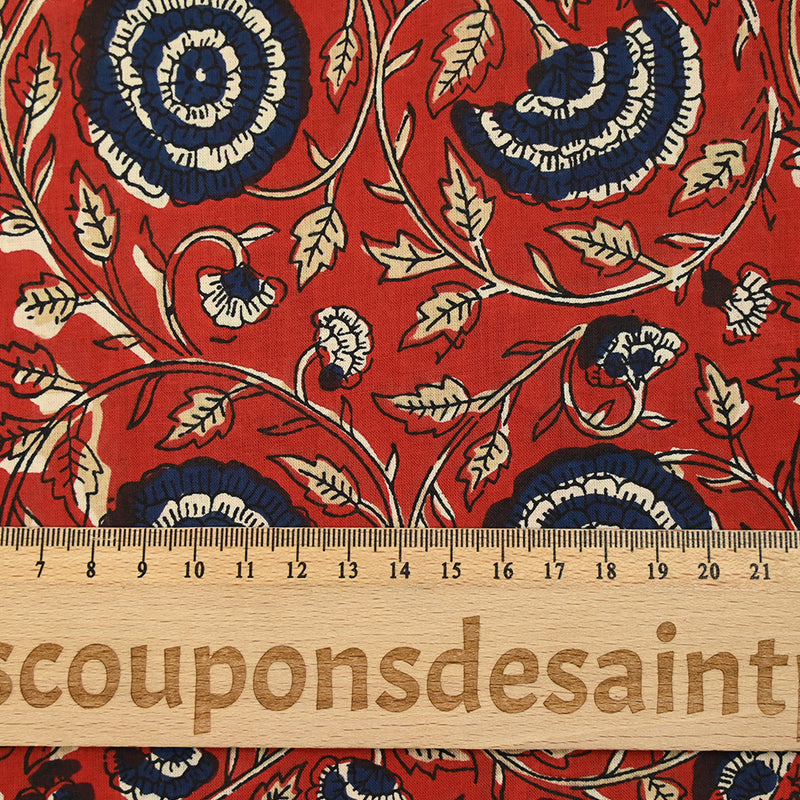 Coton indien imprimé Vadodara bleu marine fond rouge tomette