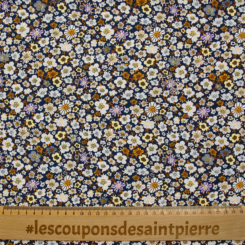 Viscose imprimée jardin de fleurs fond bleu nuit