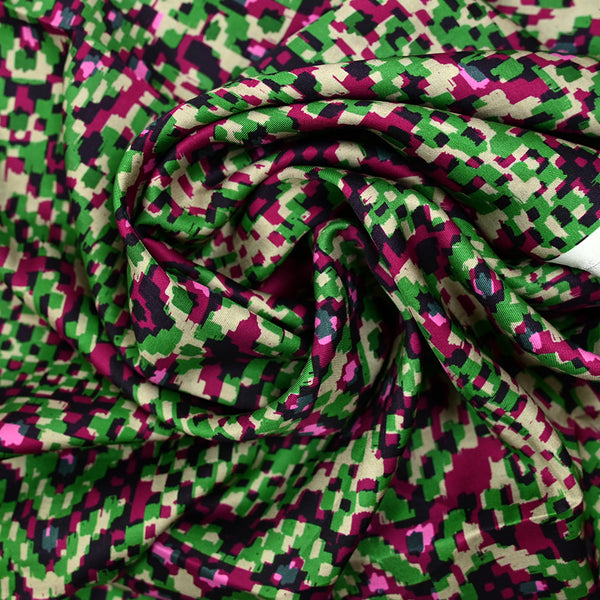 Twill de viscose satin imprimé association vert et fuchsia