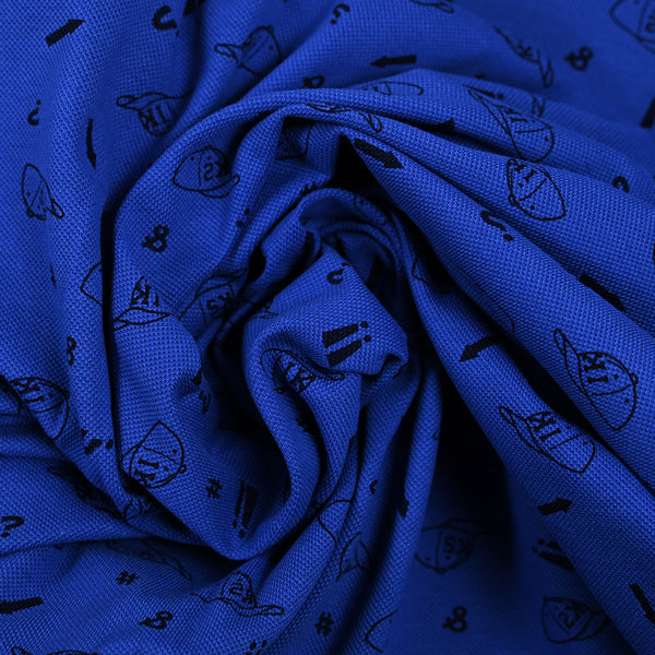 Jersey de coton piqué imprimé casquettes fond bleu