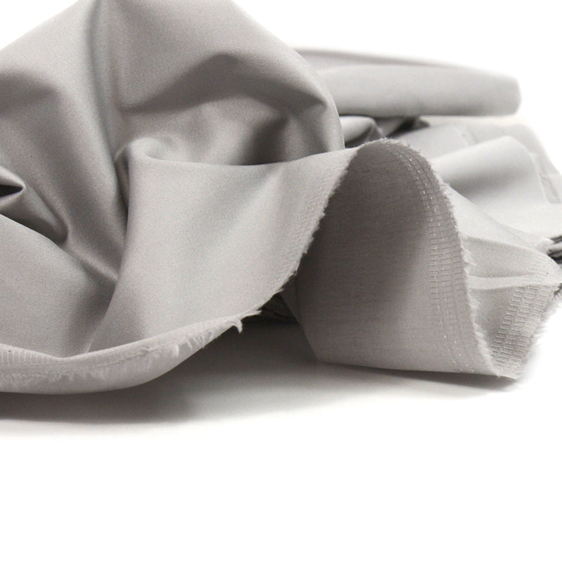 Satin de coton élasthanne gris