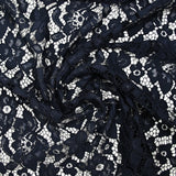 Dentelle florale bleu marine festonnée