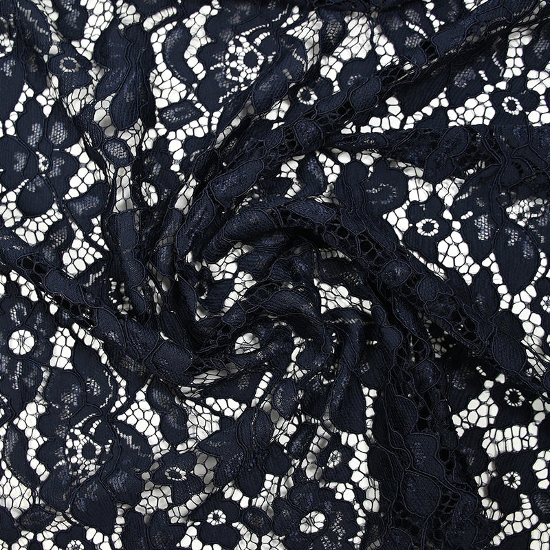 Dentelle florale bleu marine festonnée