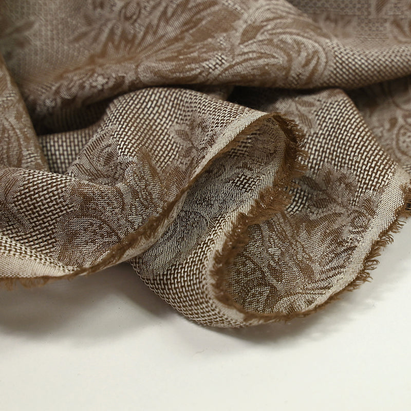 Jacquard 100% soie sur toile fine ajourée marron