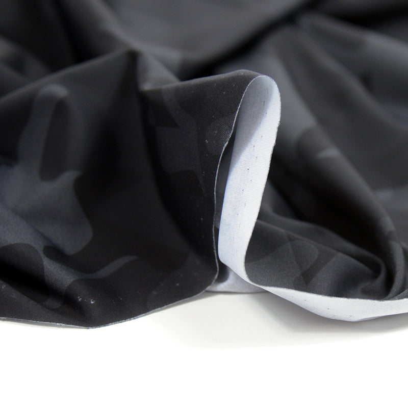Jersey aspect maillot de bain imprimé camouflage gris et noir