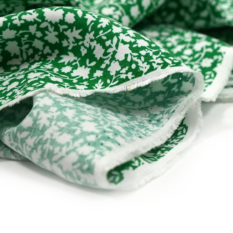 Viscose imprimée entretenir les liens fond vert menthe