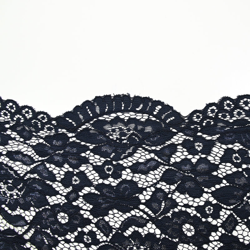 Dentelle florale bleu marine festonnée