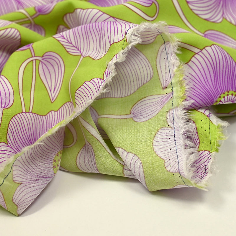 Viscose imprimée fleurs nervurés fond vert pomme