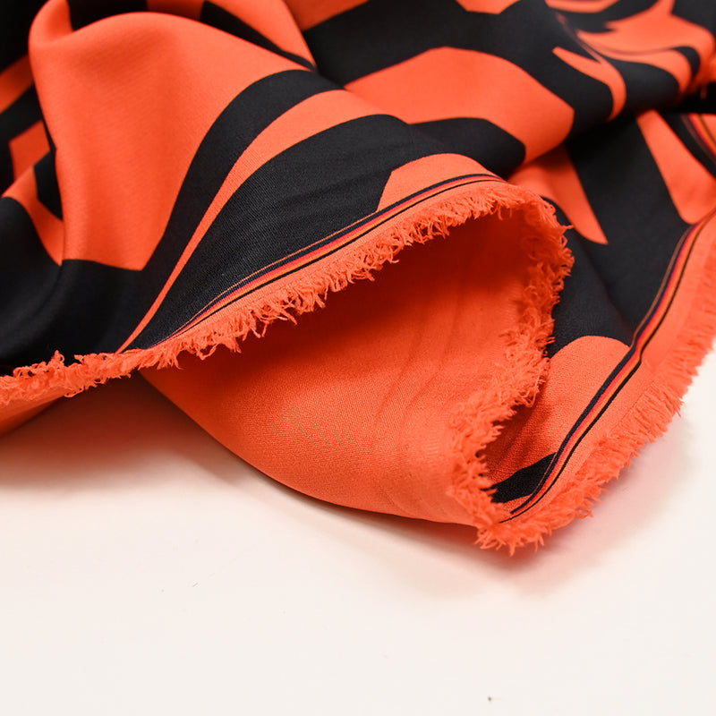 Heavy crêpe printed labyrinth orange