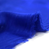 Satin polyester fluide marbré bleu roi