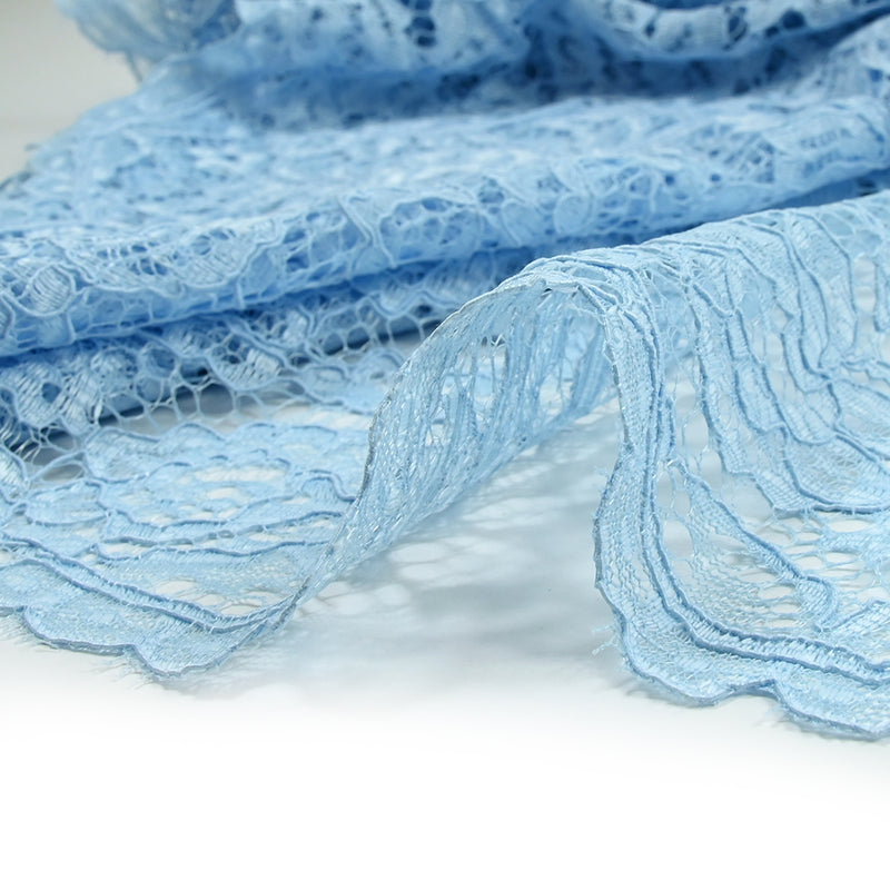 Dentelle festonnée polyester Mindy bleu ciel