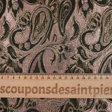Brocart lamé doré esprit cachemire noir fond vieux rose