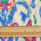 Voile polycoton imprimé esprit Ikat bleu roi et vert sapin fond blanc