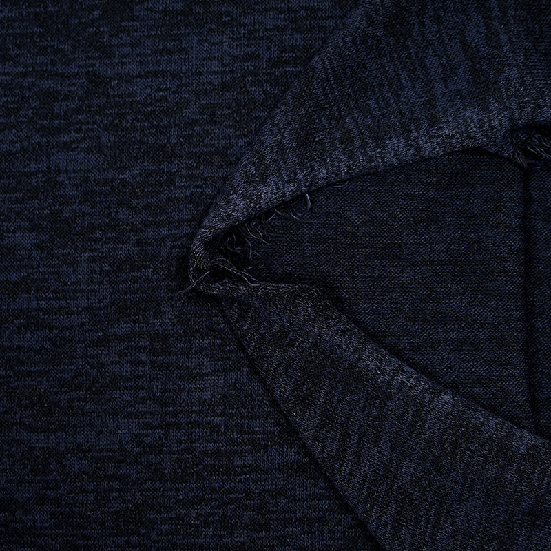 Maille chinée polyester noir fond bleu marine