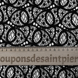 Fondo negro de guipur gráfico fino