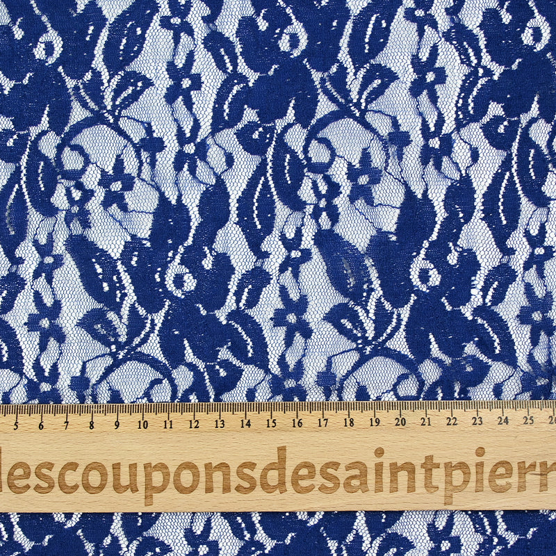 Dentelle polyester Martha fond bleu outremer