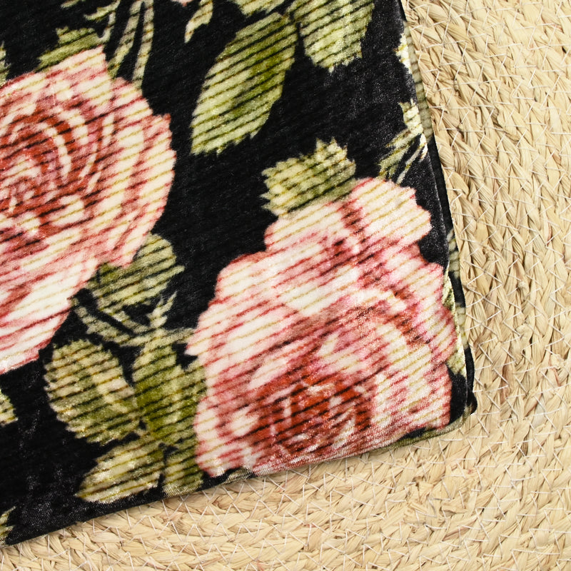 Striped velvet breakdown Bouquet of black background