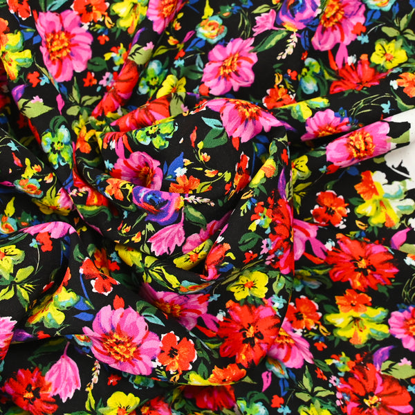 Viscose imprimée fleurs multicolore fond noir