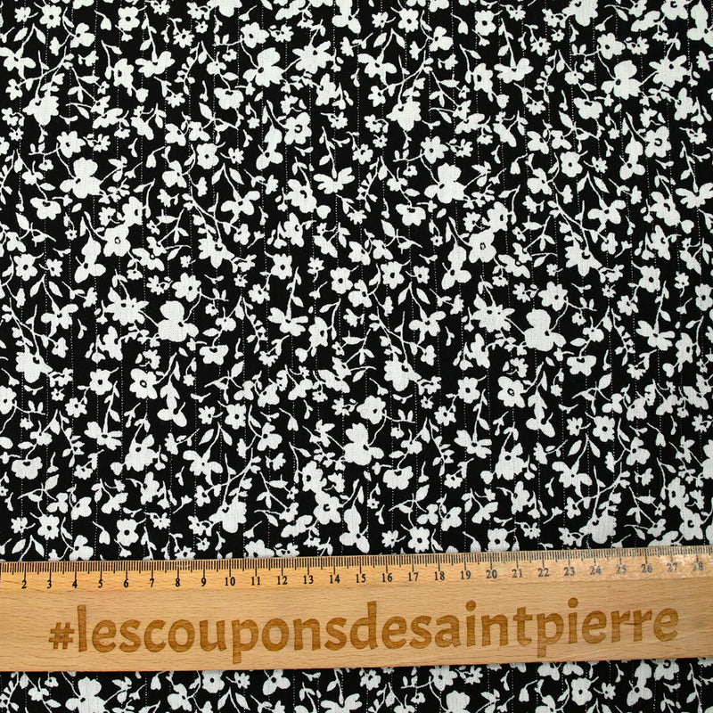 Crépon viscose rayé lurex argent fleurs fond noir