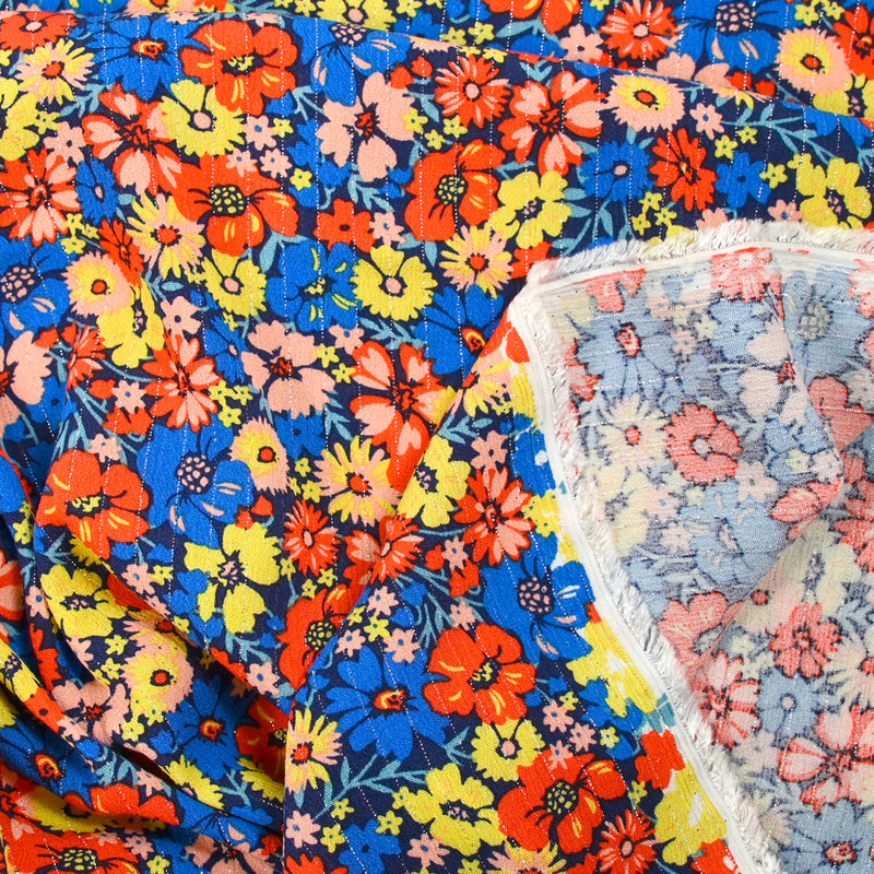 Crépon viscose rayé lurex argent Camellia bleu et rouge fond marine