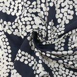 Satin de viscose fin imprimé cachemire de pois fond marine