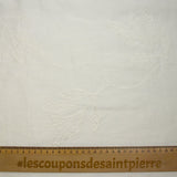 Crêpe viscose Lily brodé feuillage blanc cassé