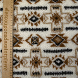 Fausse fourrure sherpa aztèque marron fond blanc cassé