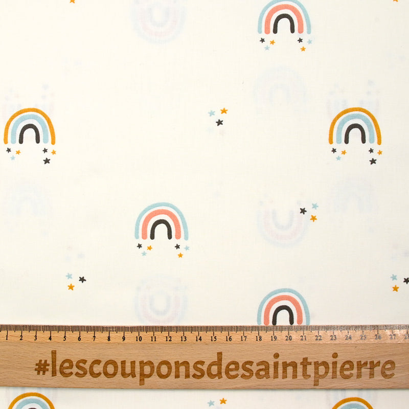 Arc-en-ciel cotton white background