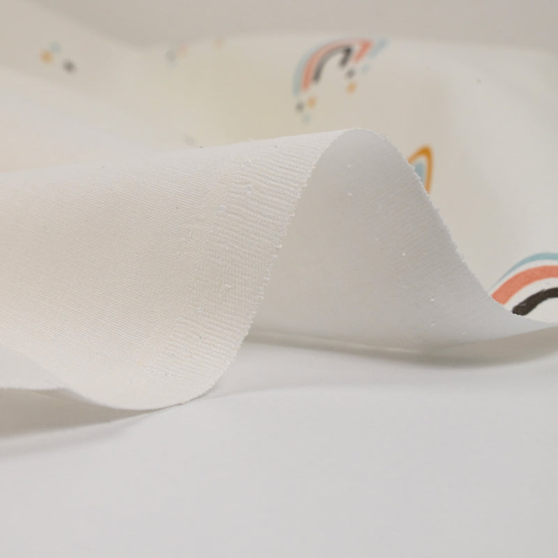 Arc-en-ciel cotton white background