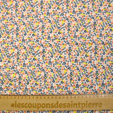 Algodón acolchado doble cara Mayla flores salmón fondo blanco por metro