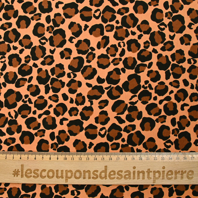 Velours de coton côtelé imprimé léopard fond camel