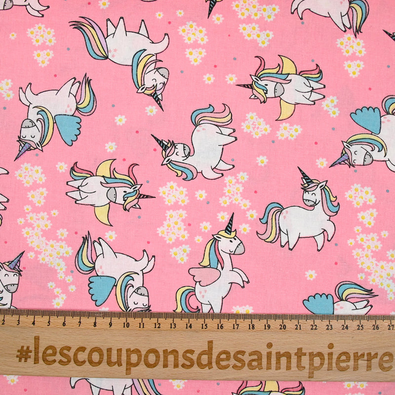Coton imprimé licorne magique fond rose