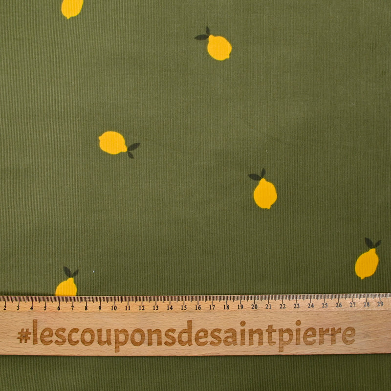 Velours de coton côtelé imprimé citron fond vert