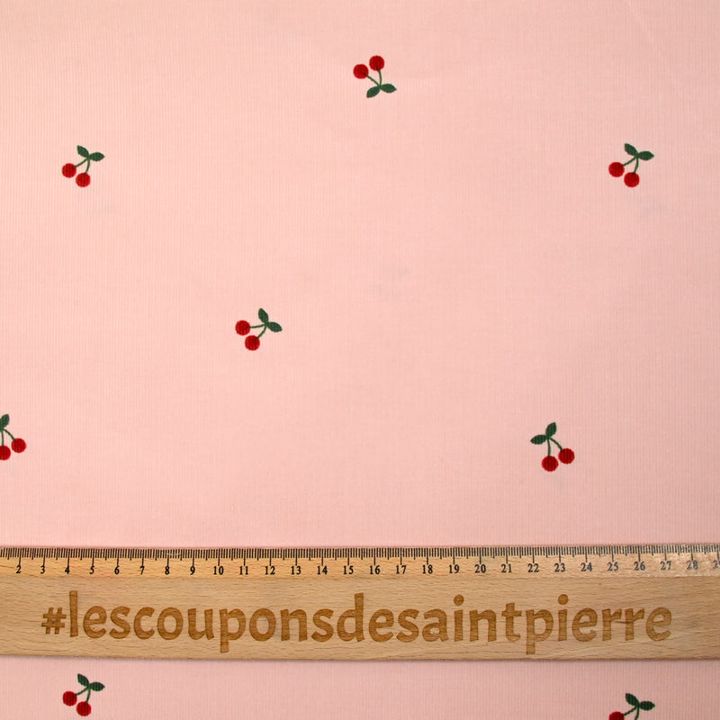 Velours de coton côtelé imprimé cerise fond rose