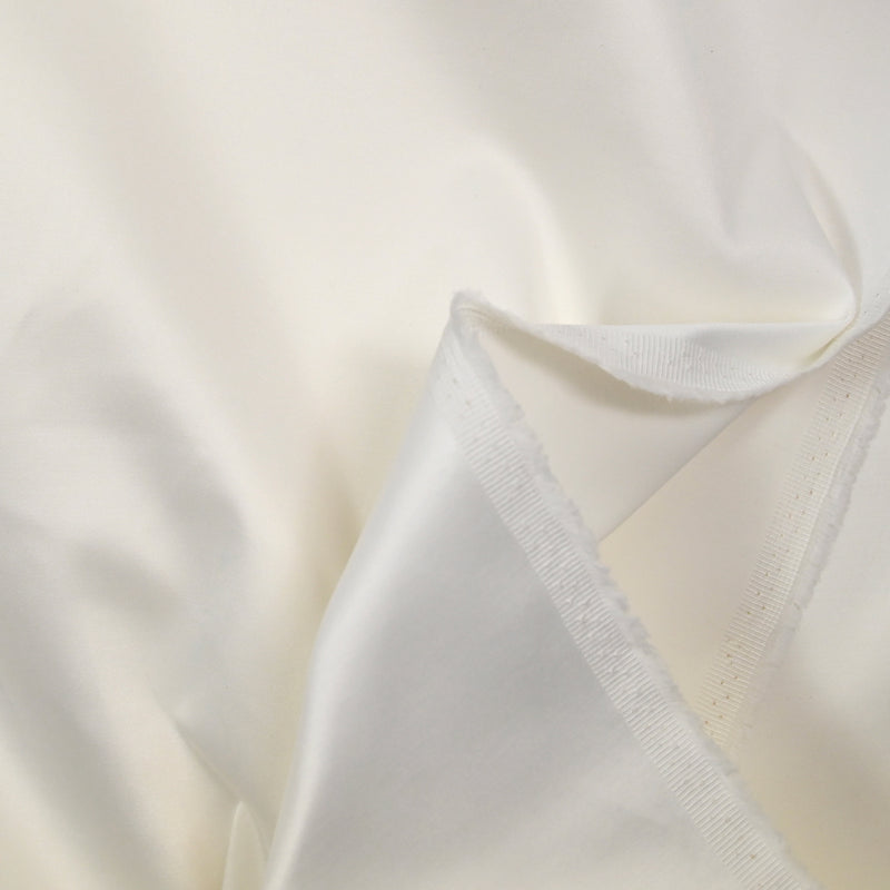 Satin de polycoton élasthanne écru