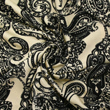 Twill de viscose imprimé ombre cachemire noir fond écru
