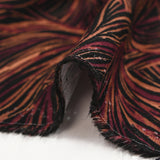 Twill de viscose imprimé nature abstraite lie de vin fond noir
