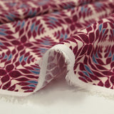 Viscose imprimée mandala botanique magenta fond écru