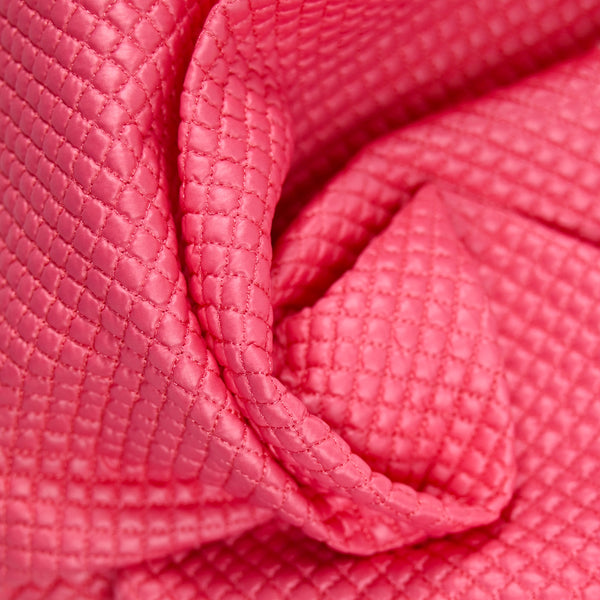 Matelassé à carreaux rose