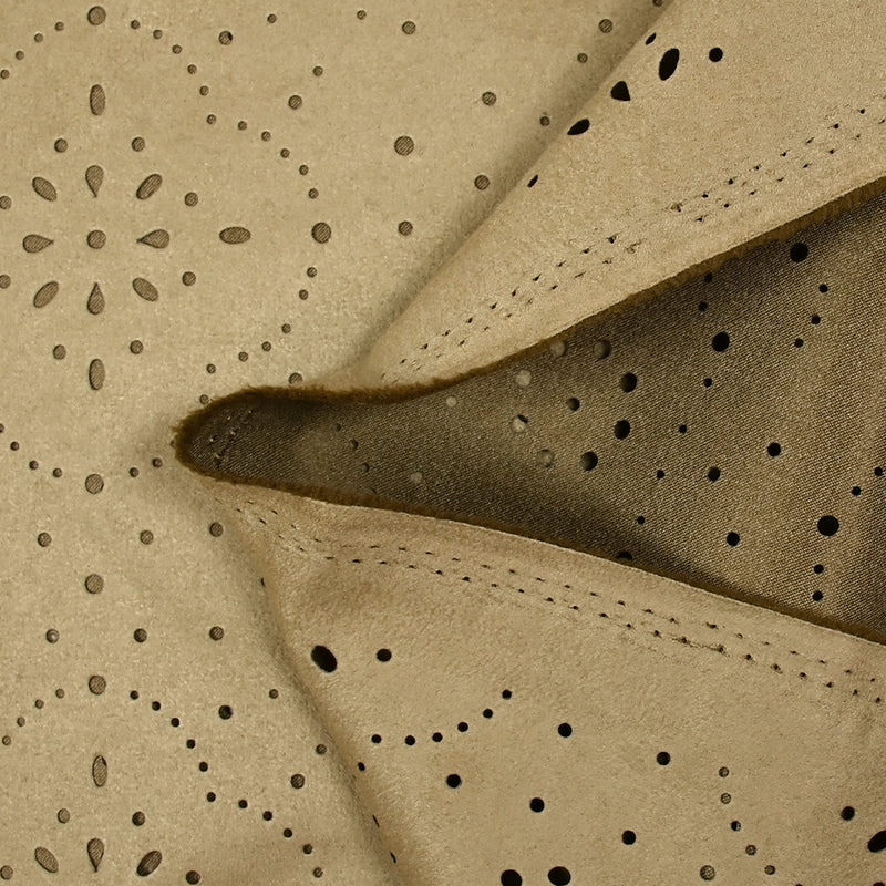 Suédine perforée trèfle beige