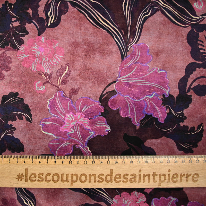 Satin de soie imprimé Milan fleurs magenta fond violet