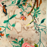 Satin de soie imprimé paon fond rose antique