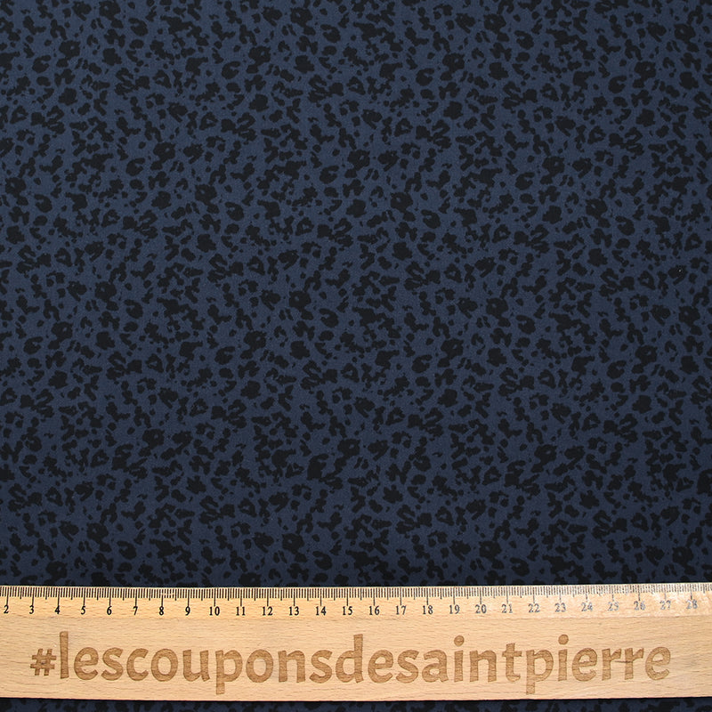 Satin de viscose imprimé mini léopard fond marine